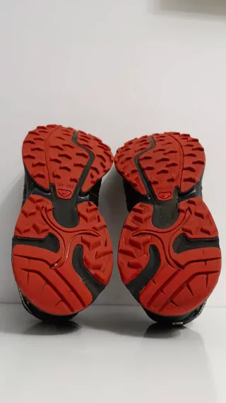 Zapatillas Salomon Gore-Tex Negras/Rojas