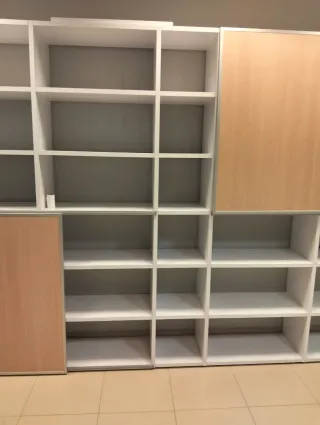 Estanterías de madera