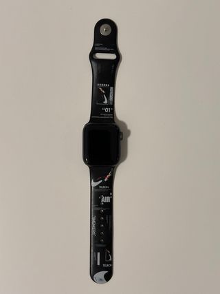 Apple Watch SE 40mm Space Gray GPS