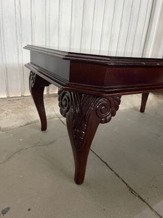 Mesa de centro de madera oscura