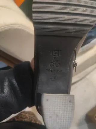 Stivaletti neri eleganti