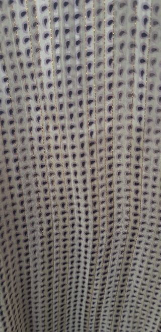 Camisa Zara Beige y Marrón con Flor