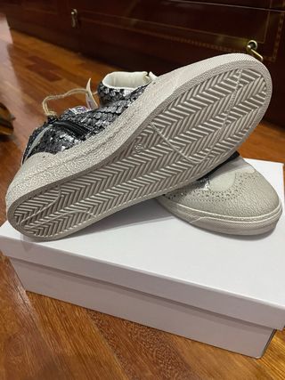 Zapatillas Findlay Plata y Blanco Talla 36