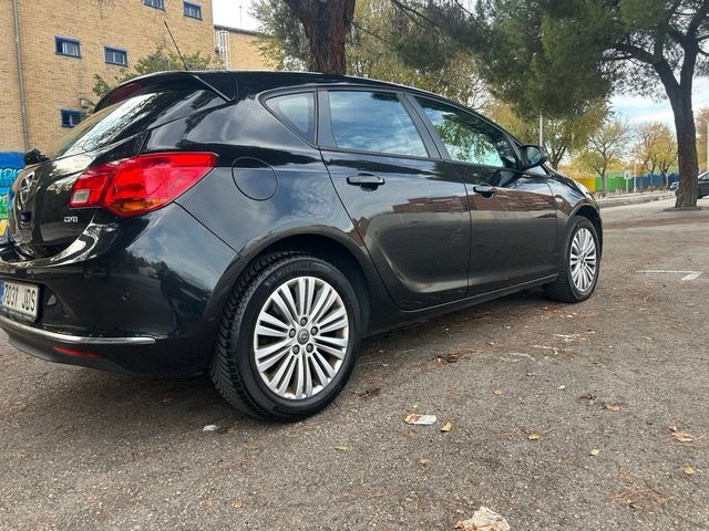 Opel Astra 1.6CDTI 110CV AŃO 2015 ETIQ C