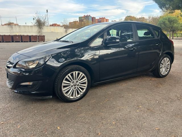 Opel Astra 1.6CDTI 110CV AŃO 2015 ETIQ C