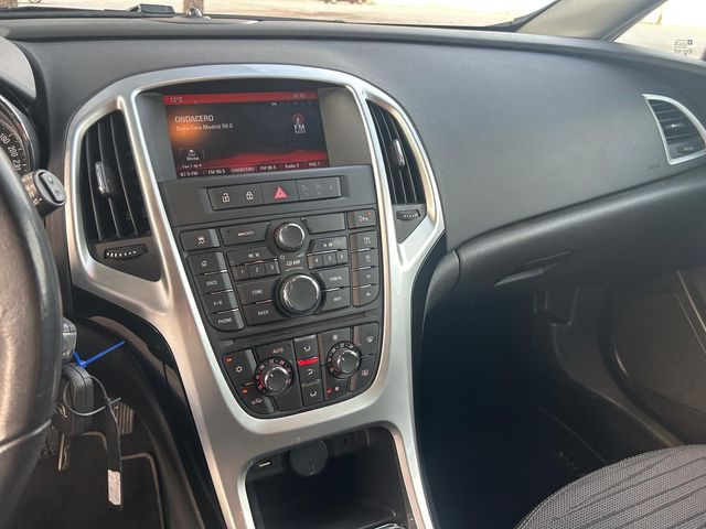 Opel Astra 1.6CDTI 110CV AŃO 2015 ETIQ C