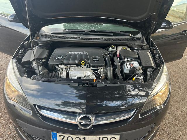 Opel Astra 1.6CDTI 110CV AŃO 2015 ETIQ C