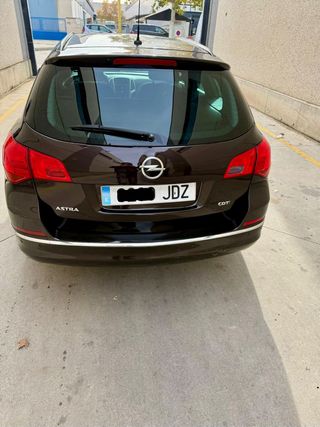 Opel Astra 2015
