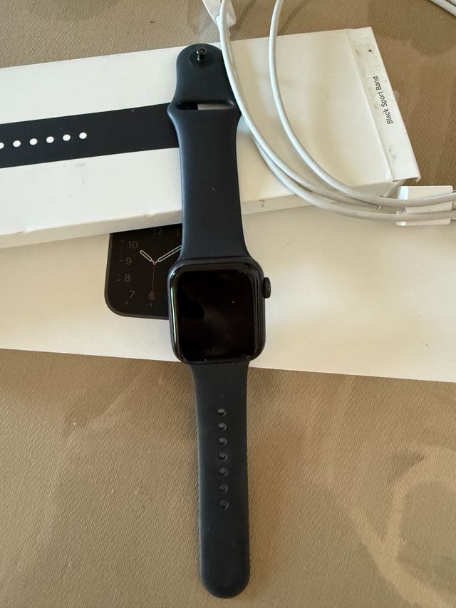 Apple Watch SE 40mm GPS + Cellular