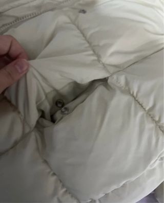 Abrigo acolchado Bershka beige