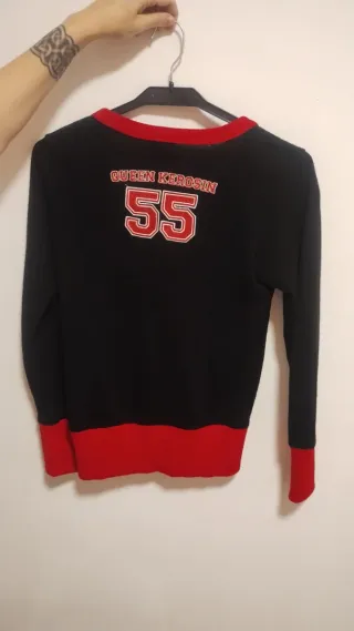 Chaqueta y camiseta de punto pinup negra y roja