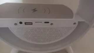 Altavoz LED BT2301 Inalámbrico Multicolor