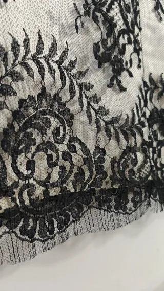 Vestido encaje negro y blanco