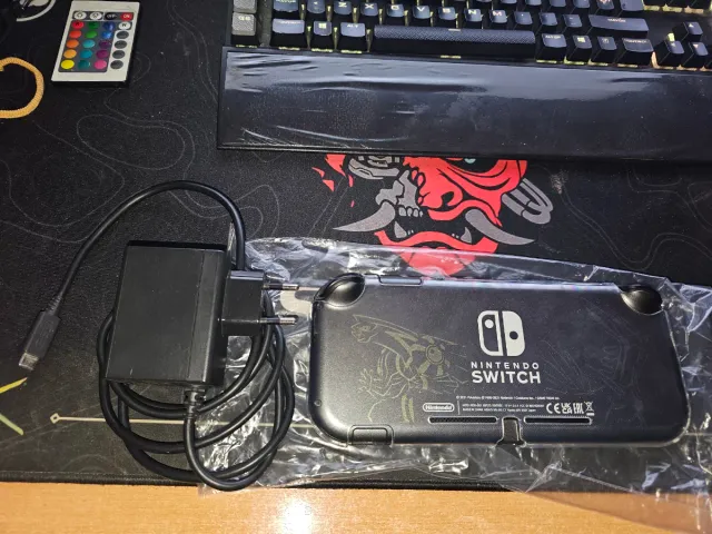 Nintendo Switch Lite Edición Palkia