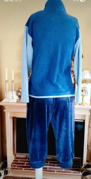 Chaqueta polar azul cómoda y divertida