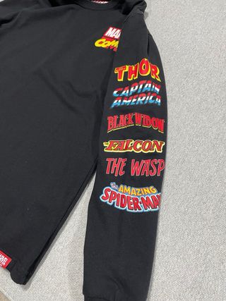 Camiseta Marvel Manga Larga Negra