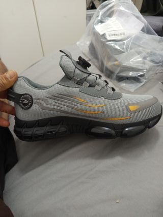 Zapato de seguridad talla 42