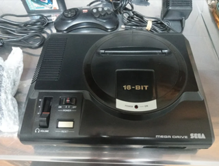 Console Sega Mega Drive Nera