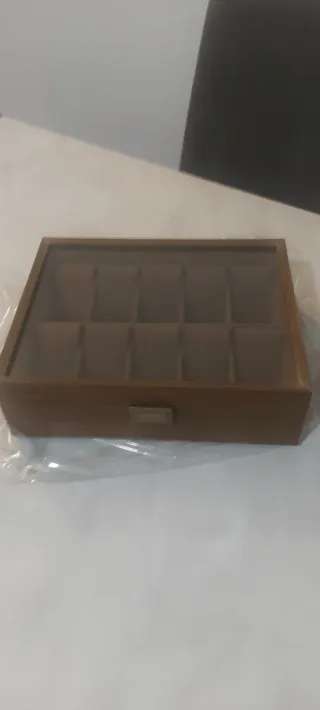 Scatola porta orologi in legno con coperchio trasp