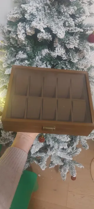 Scatola porta orologi in legno con coperchio trasp