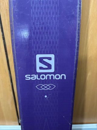 Esquís Salomon QST Myriad Morado