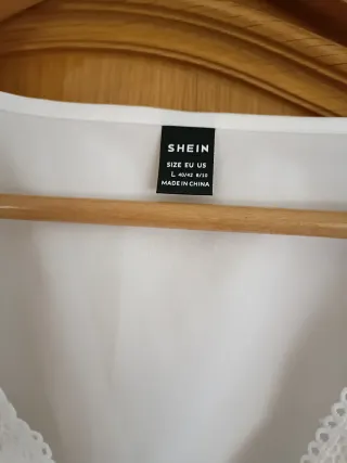 Blusa SHEIN blanca