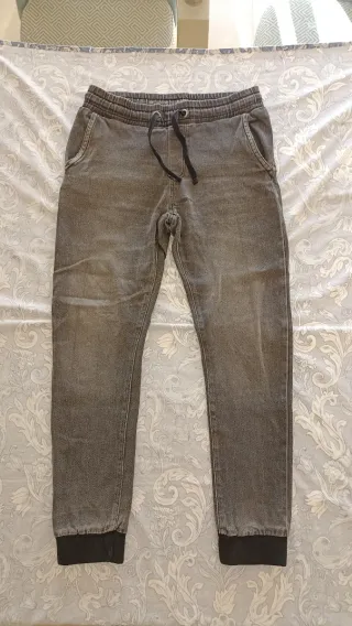 Vaquero elástico gris