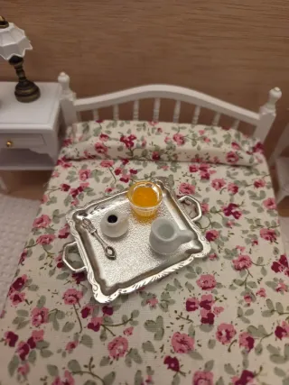 Mobili per casa delle bambole