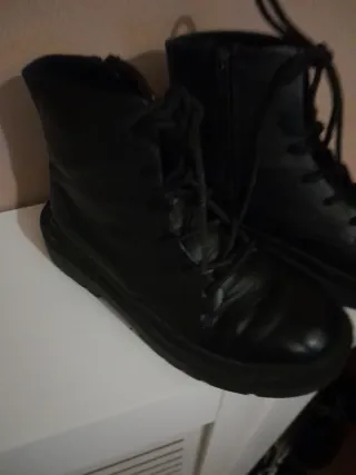 Botas Zara media caña talla 32