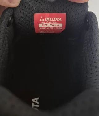 Zapatos de trabajo Bellota negros y amarillos