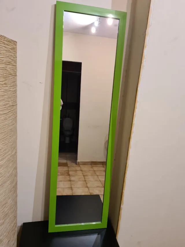Espejo de cuerpo entero verde para puerta