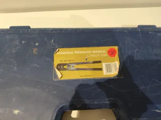 Herramienta fontanería PEX con troqueles