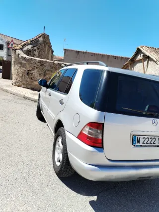 Mercedes-Benz Clase M 1999