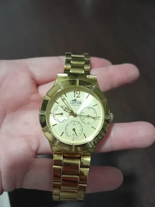 Reloj Lotus Dorado Multifunción