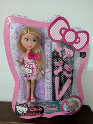 Muñeca Hello Kitty Club Mechas Rosas
