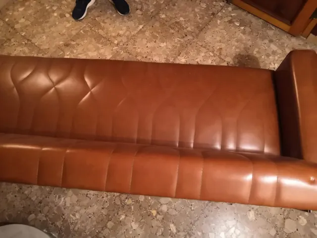 Divano vintage in pelle marrone