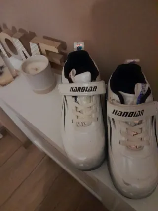 Deportivas con ruedas y luces Talla 33