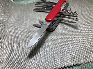 Canivete Victorinox Swisschamp 91mm
