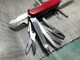 Canivete Victorinox Swisschamp 91mm