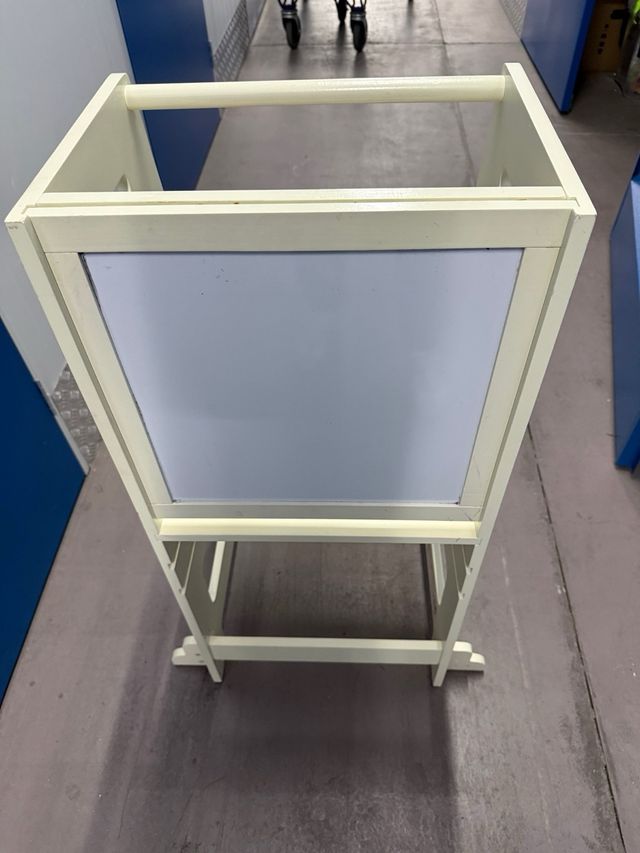 Torre de aprendizaje infantil