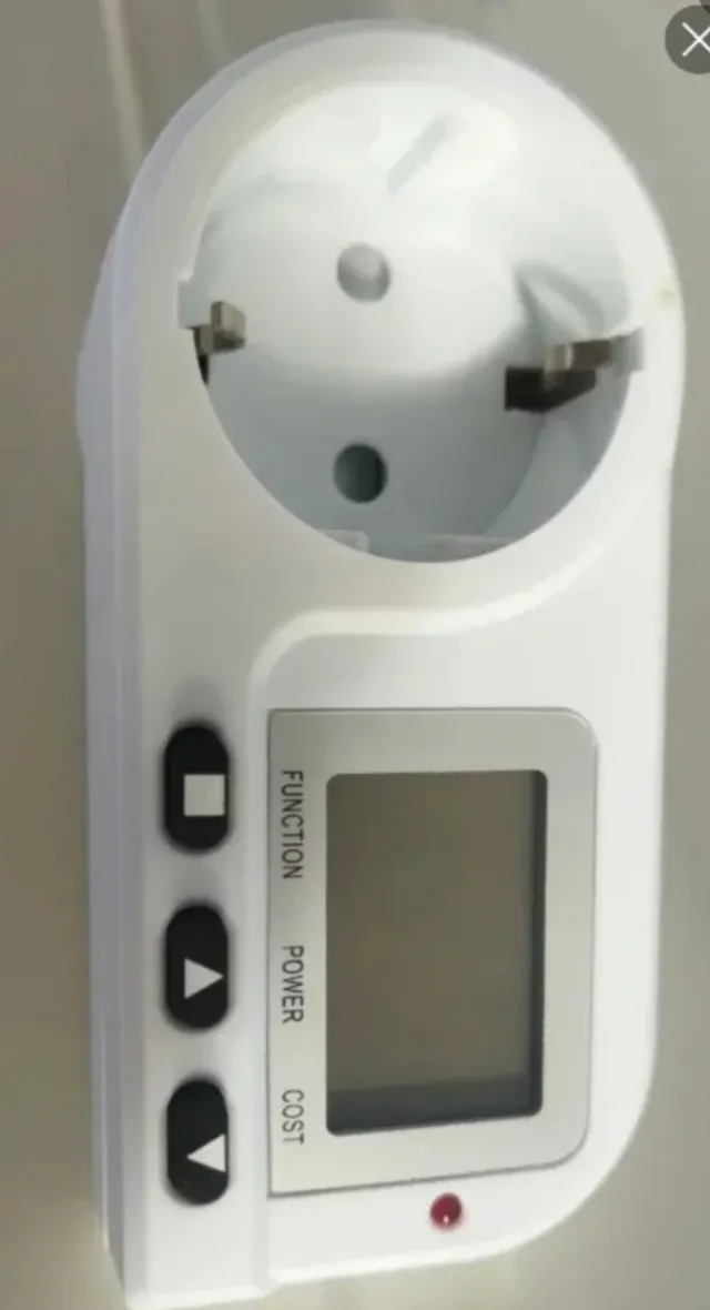 Misuratore di consumo elettrico digitale