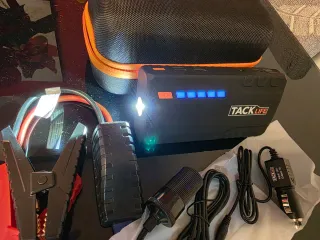 Arrancador de Coche TACKLIFE