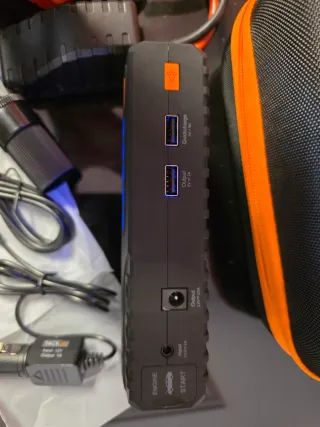 Arrancador de Coche TACKLIFE