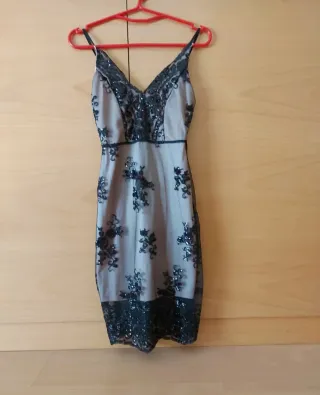 Vestido fiesta beige y negro Talla S