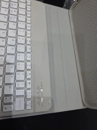 Funda con teclado iPad 10