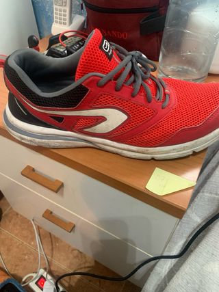 Zapatillas Kalanj Rojas Talla 46/47