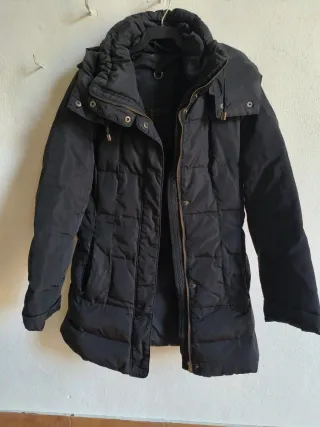 Abrigo de plumas negro