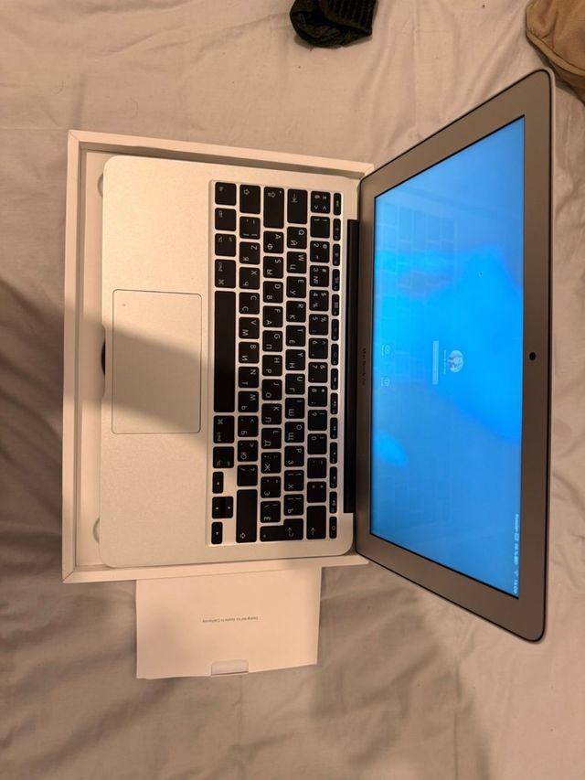 MacBook Air 13 128GB 2017 Plata
