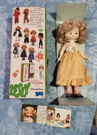 Muñeca Lesly