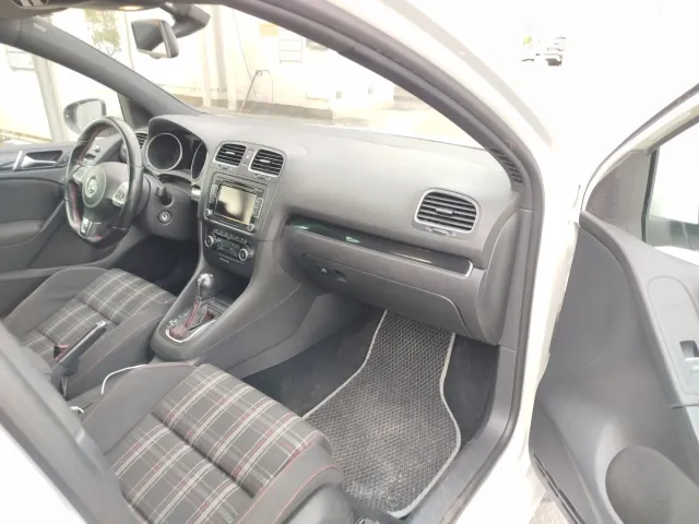 Volkswagen Golf 2010